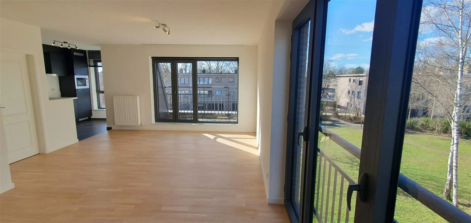 Appartement À Louer - 2930 BRASSCHAAT BE Image 2